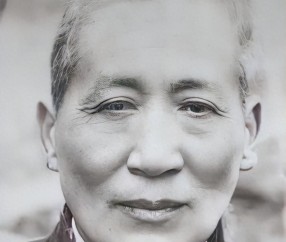 AG体育官方入口-地主恶霸刘文彩：子孙众多，后代回来祭拜，光饭菜就准备了200席
